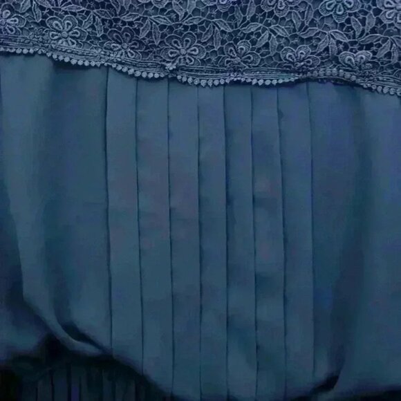 Vintage Dress - Picture 5 of 8